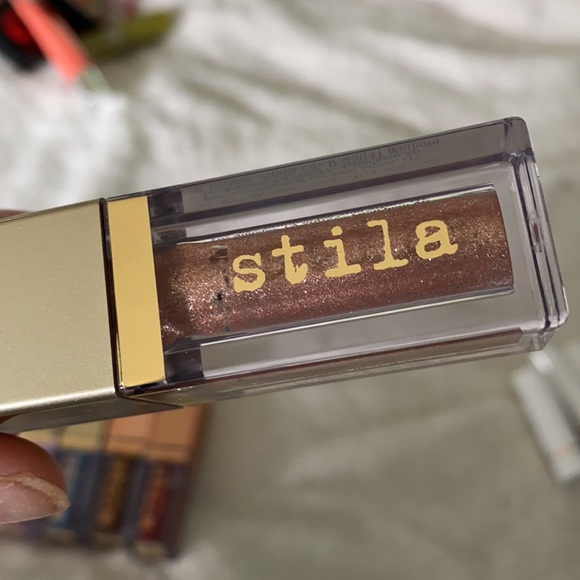 Still shimmer and glow liquid eyeshadow set - Picture 2 of 6